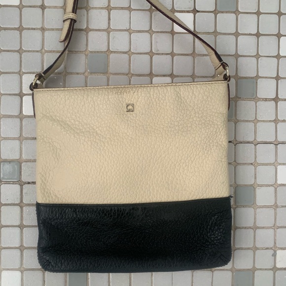 kate spade Handbags - KateSpade Leather Crossbody Bag